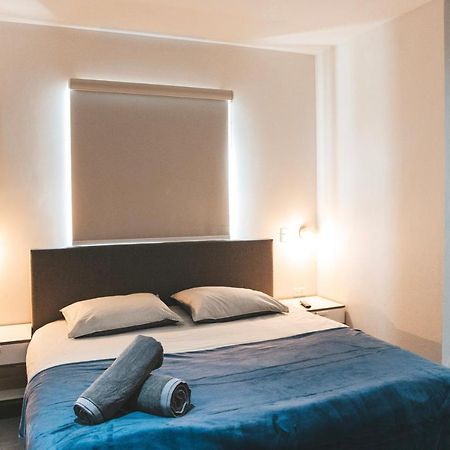 פאלם ביץ' Gray Door Apartments - Adults Only מראה חיצוני תמונה