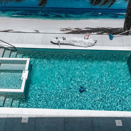 פאלם ביץ' Gray Door Apartments - Adults Only מראה חיצוני תמונה