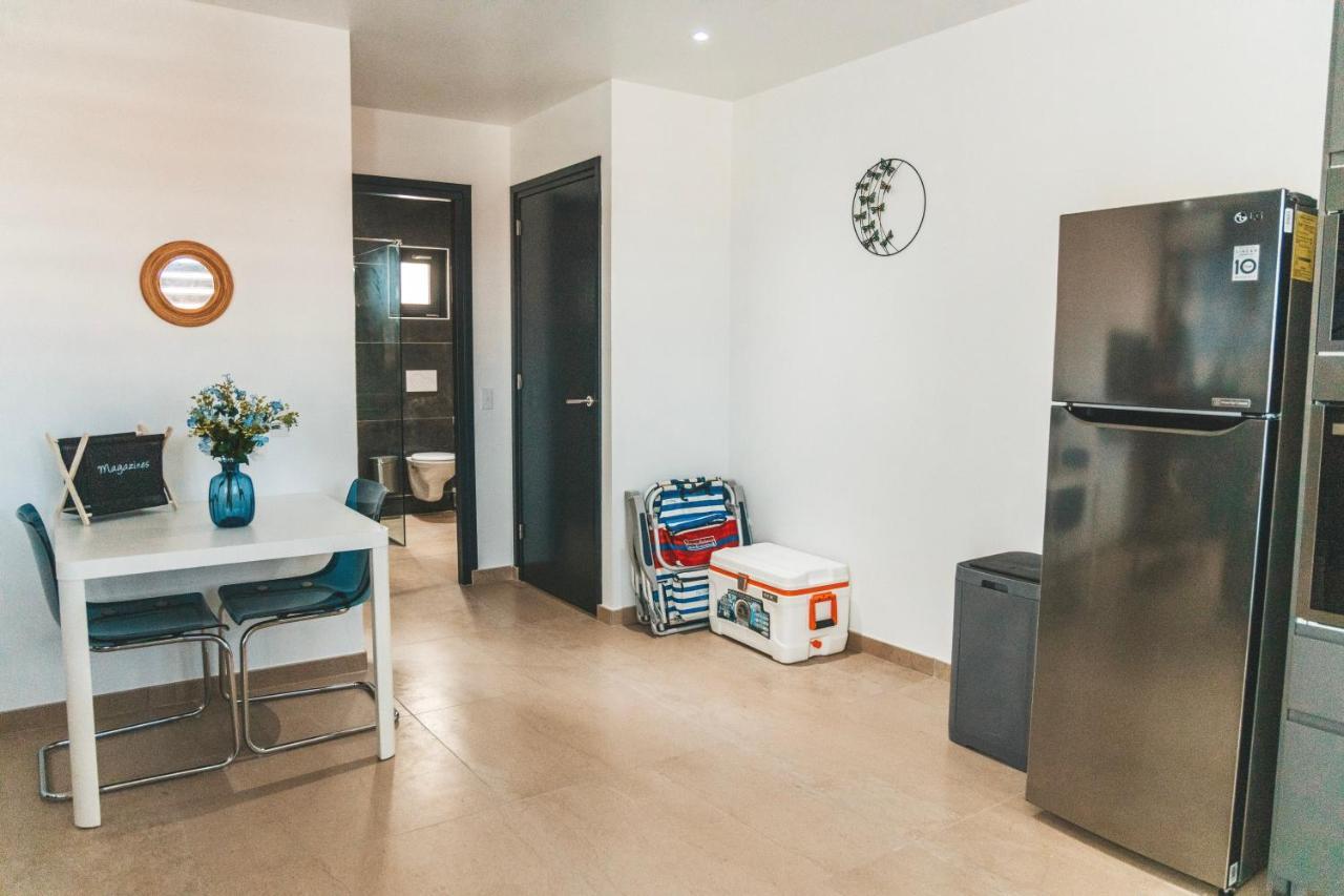פאלם ביץ' Gray Door Apartments - Adults Only מראה חיצוני תמונה