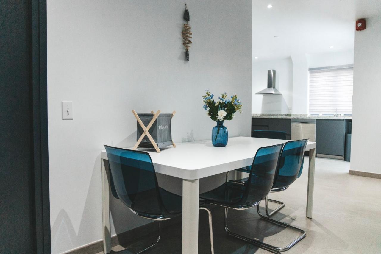 פאלם ביץ' Gray Door Apartments - Adults Only מראה חיצוני תמונה