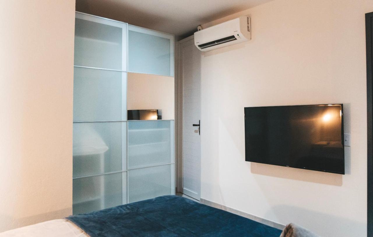 פאלם ביץ' Gray Door Apartments - Adults Only מראה חיצוני תמונה