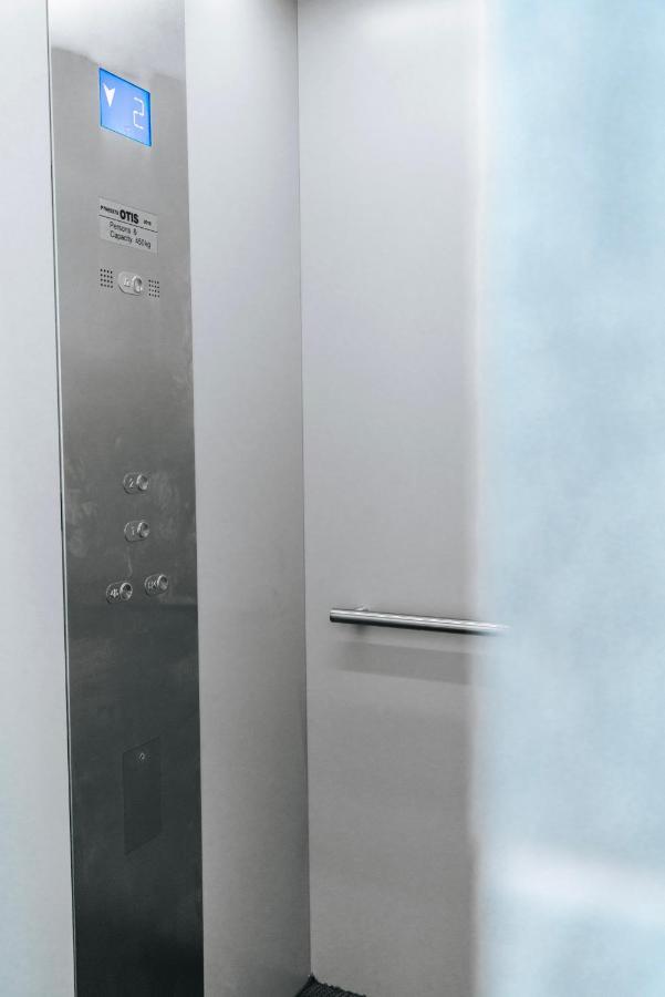 פאלם ביץ' Gray Door Apartments - Adults Only מראה חיצוני תמונה