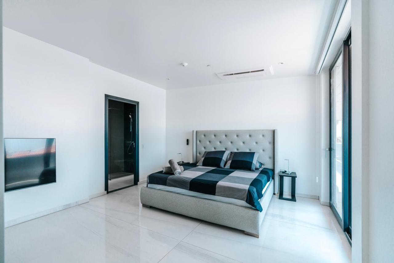 פאלם ביץ' Gray Door Apartments - Adults Only מראה חיצוני תמונה